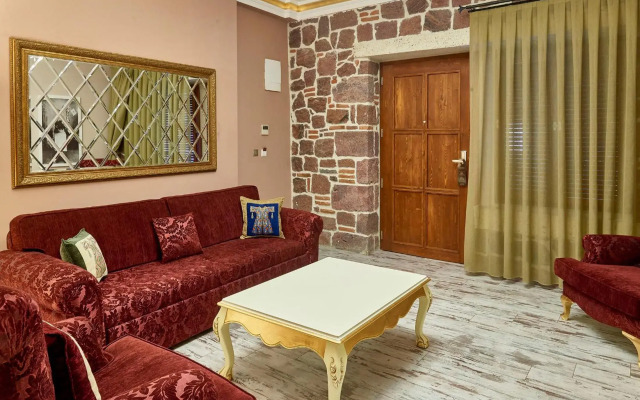 L'Agora Old Town Hotel & Bazaar