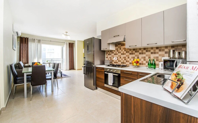 The Hillock North F4