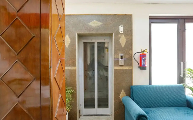 Fabhotel Spark Inn I