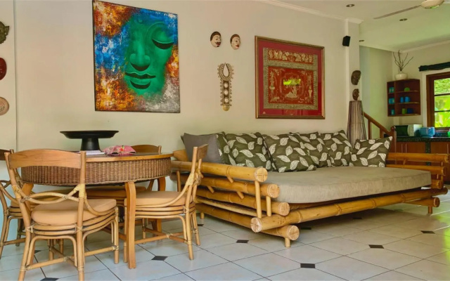 Villa Naga Maya – Guest Rooms – Kuta