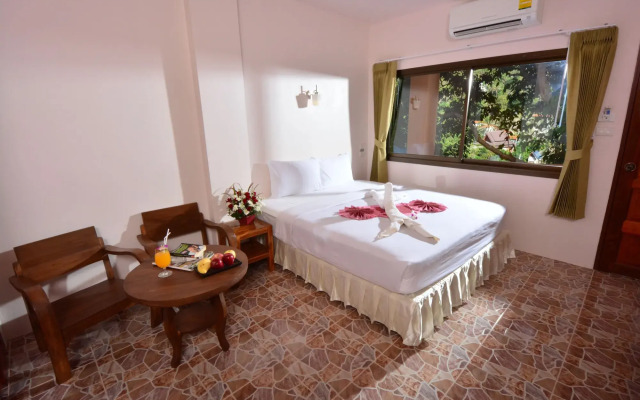 Haad Yao Bayview Resort & Spa