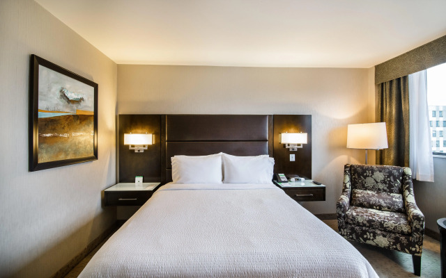 Holiday Inn Vancouver Centre by IHG