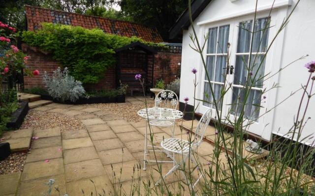 Frogs Hall B&B