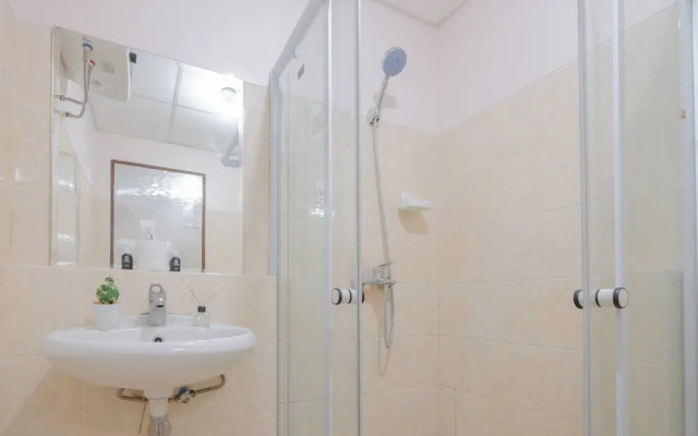 Prime Location 1Br At The Wave Kuningan Apartment