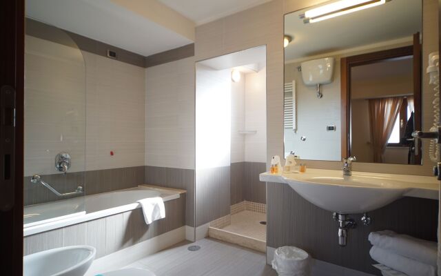 Suites & Residence Hotel Napoli