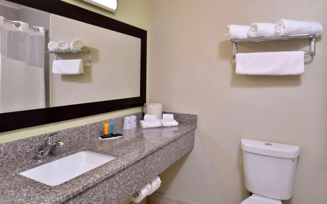 Americas Best Value Inn Memphis Airport