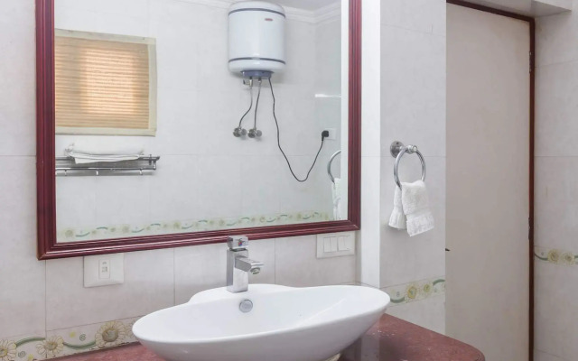OYO 305 Hotel Rajdeep Palace