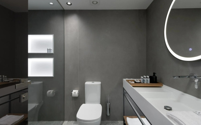 Essence Suites