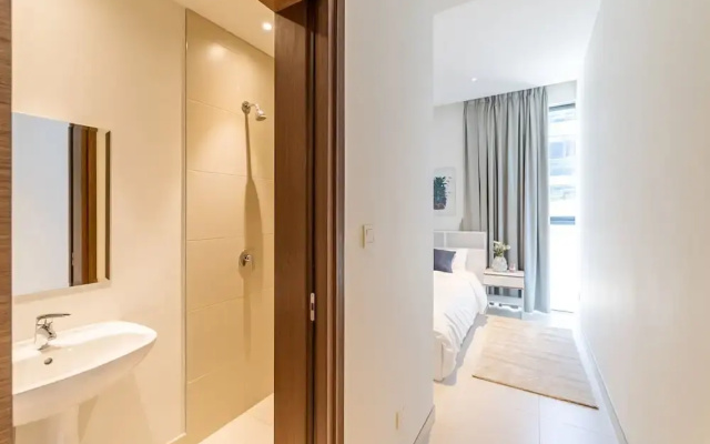 2BR City Walk B9 With Direct Pool Access - Hotel in ดูไบ - Photo 3