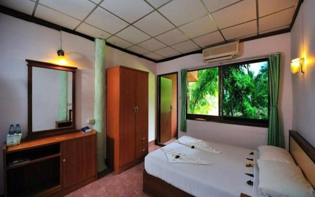 Koh Ngai Resort Trang