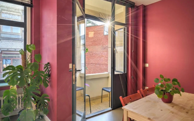 Apartment with Rooftop Terrace in the Heart of Antwerp