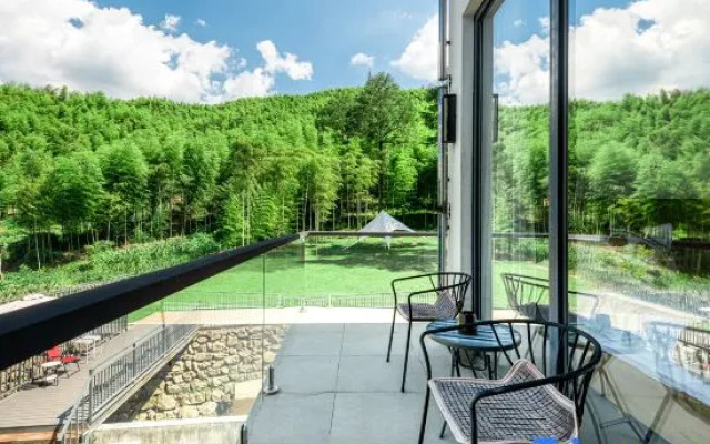 Yunshang Grassland Anji Buyu Time Parent-Child Holiday Homestay