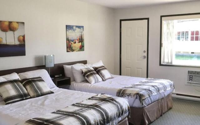 Christina Lake Village Resort