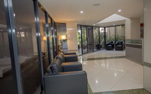 Ela Beach Hotel & Apartments