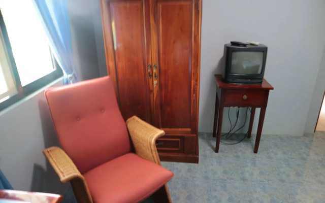 Pine Haven Hotel