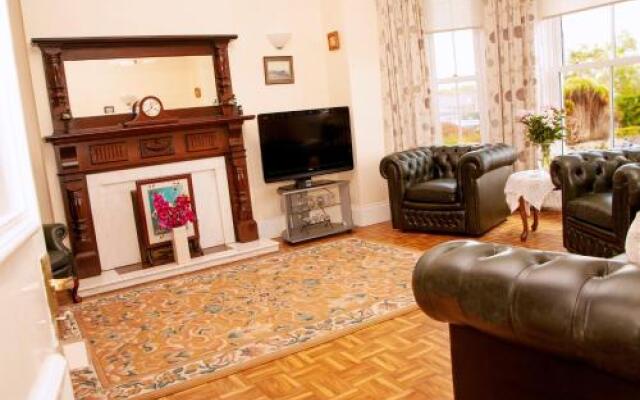 Burford Lodge Guest House