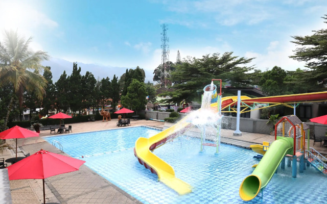 Grand Ussu Hotel & Convention