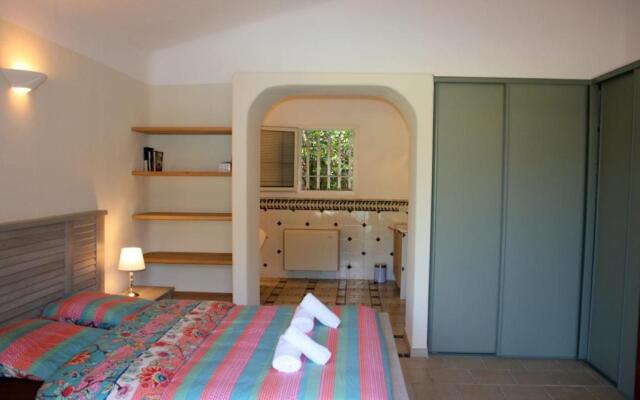 Villa de standing 14 personnes piscine plage 5min le paradis