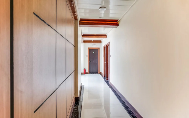 OYO 489 Casa Mia Hotel Suites