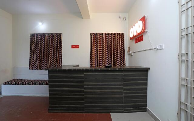 OYO 15084 Sai Lotus Residency