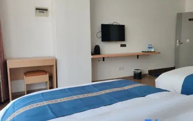 Qiubei Jindu Hotel (Jiaolian Square)