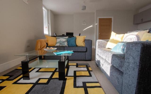 Topaz Serviced Apartments