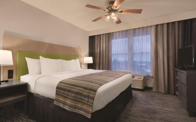 Country Inn & Suites by Radisson, Galena, IL