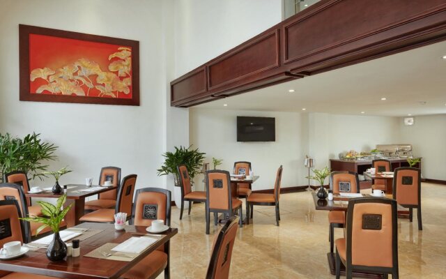 Moon Bay Ha Long