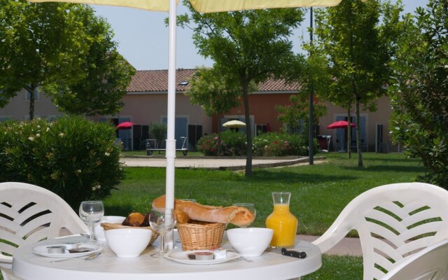 Semi-detached Home in Mediterranean Style in Languedoc