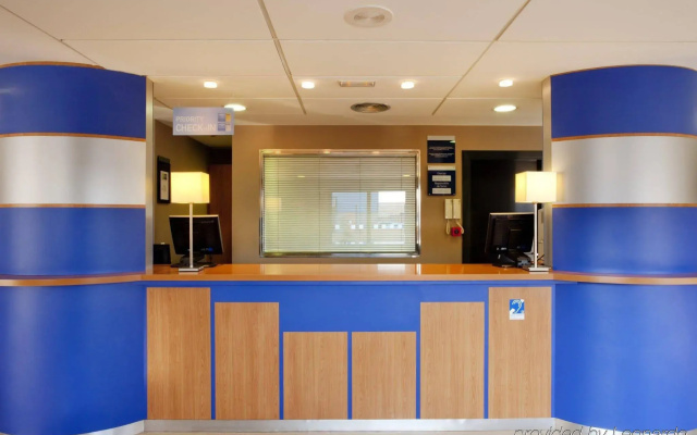 Holiday Inn Express Onda De Castellon