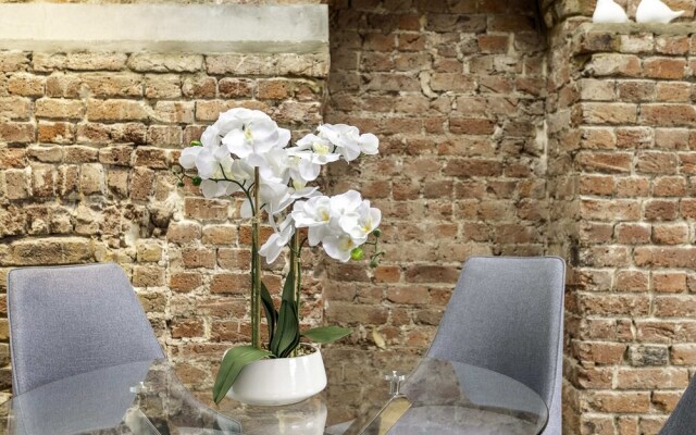 Bright Marylebone Apartment