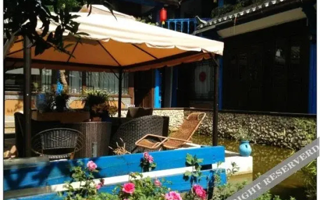 Xiaozhen Shiguang Inn