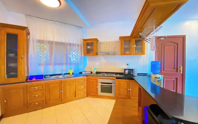 Mfalme Beachfront Apartments