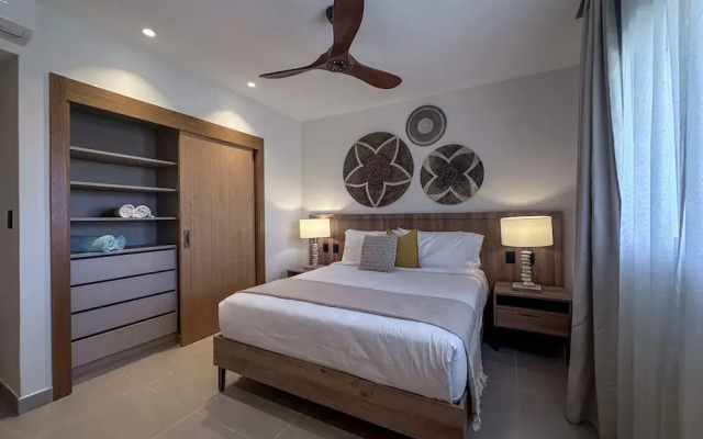 Spectacular Golf Front 3BR Apartment!