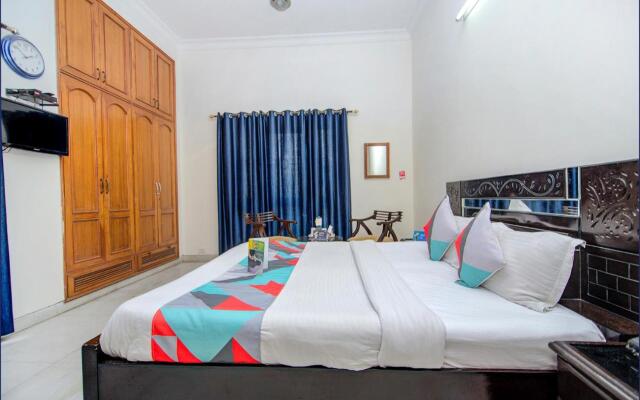 FabHotel Ashray