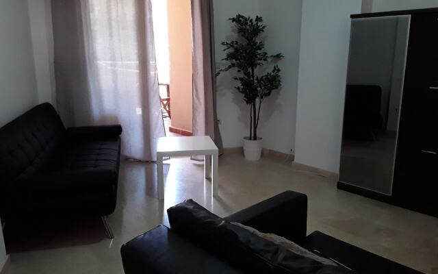 Apartamento en zona de golf y playa