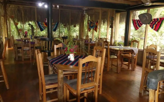 Hotel Kangaroo y Restaurante