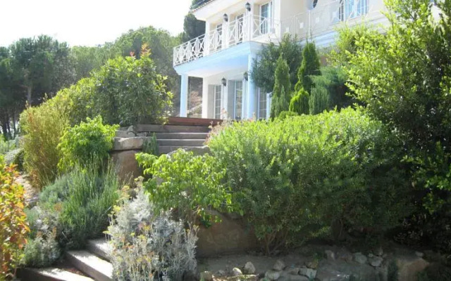 Baró de MontCabrer B&B