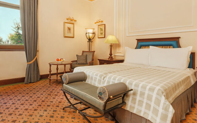 The Oberoi Grand Kolkata Hotel