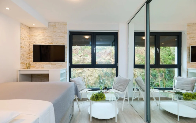 Hedera Estate, Hedera Studio 4