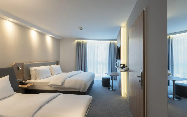 Holiday Inn Express and Suites Potsdam by IHG