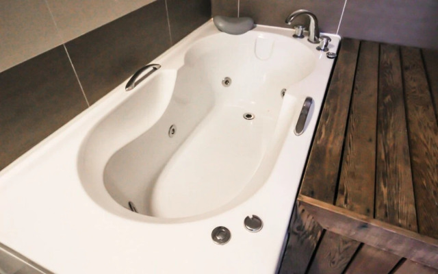 Hotel Rugo in Junghwasan-dong Jeonju