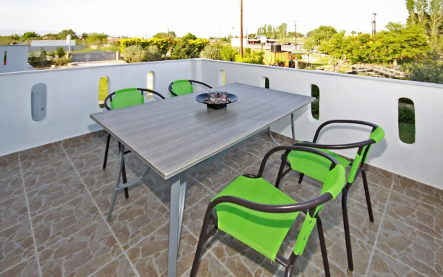Zephyros Family Apartments 1