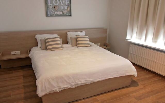 Enticing Holiday Home in Middelkerke near Sea