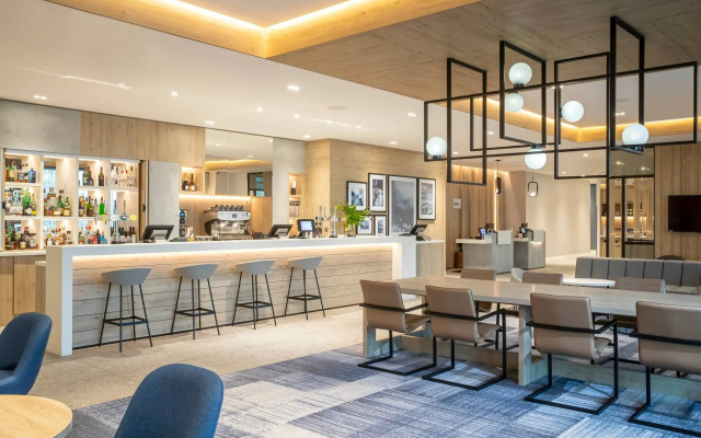 Courtyard by Marriott Inverness Airport