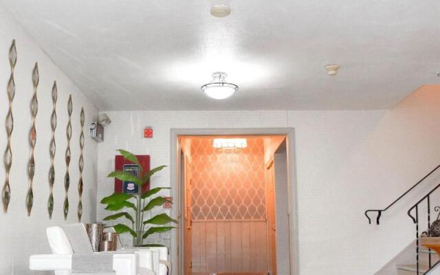 Attleboro Motor Inn