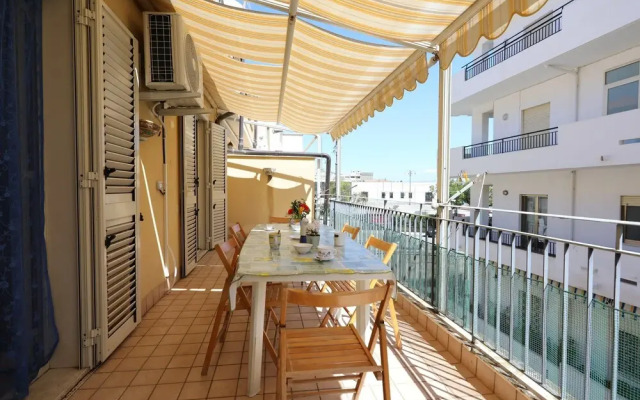 Letojanni Seaside Apartment With Balcony