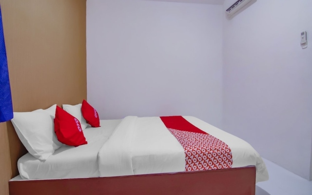 Oyo 89994 Kartini House