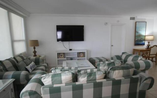 Private 2/2 Beachfront Jr Ste Condo