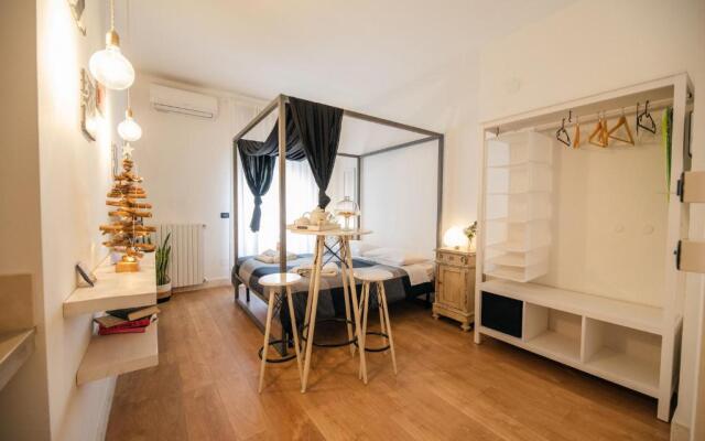 Le Stanze Di Brando E Nico